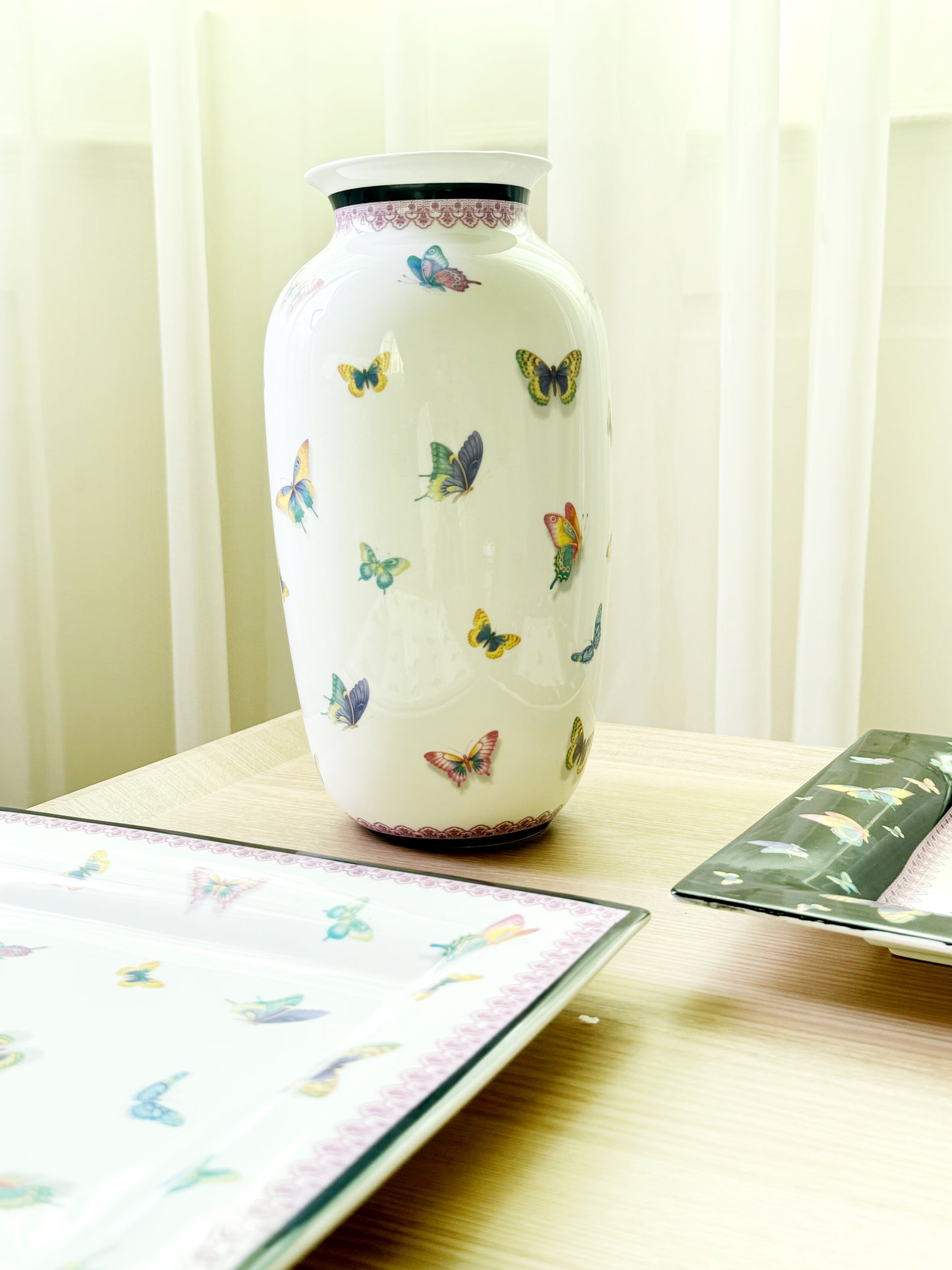 Dreamy Wings Vase