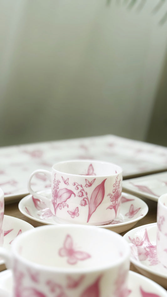 Single cup / pink lily of the valley