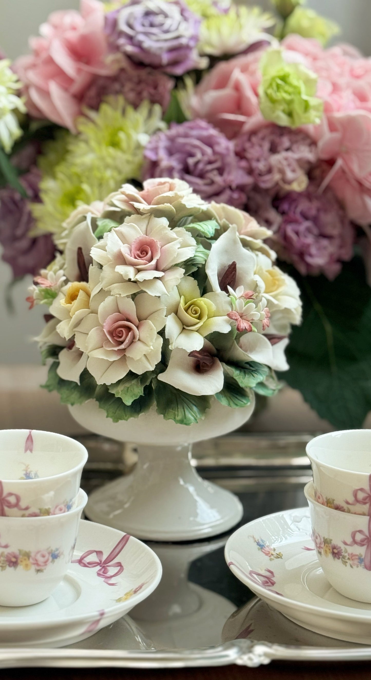 Porcelain flowers decoration